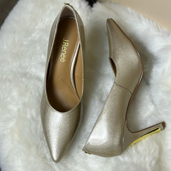 J.Renee Phoebi,women shoes,NEW, pumps,Patente Gold accent,glam,shine,event,prom - Picture 2 of 15